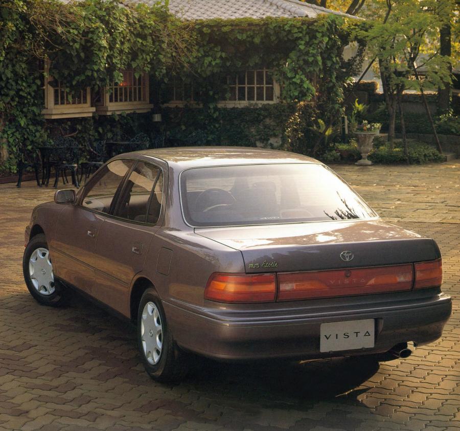  Toyota Vista 1992 года  (фото 3 из 4)